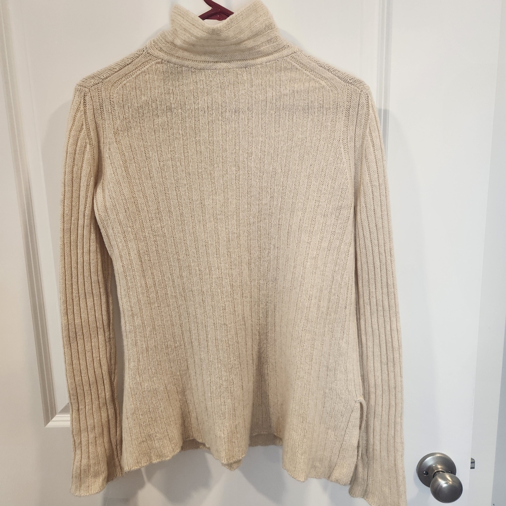 Vince Women's Beige Wool/Cashmere Blend Luxury Turtleneck Sweater Size: XXS cozy - Picture 6 of 14